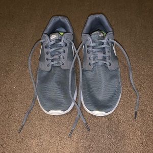 Nike Kaishi running shoes
